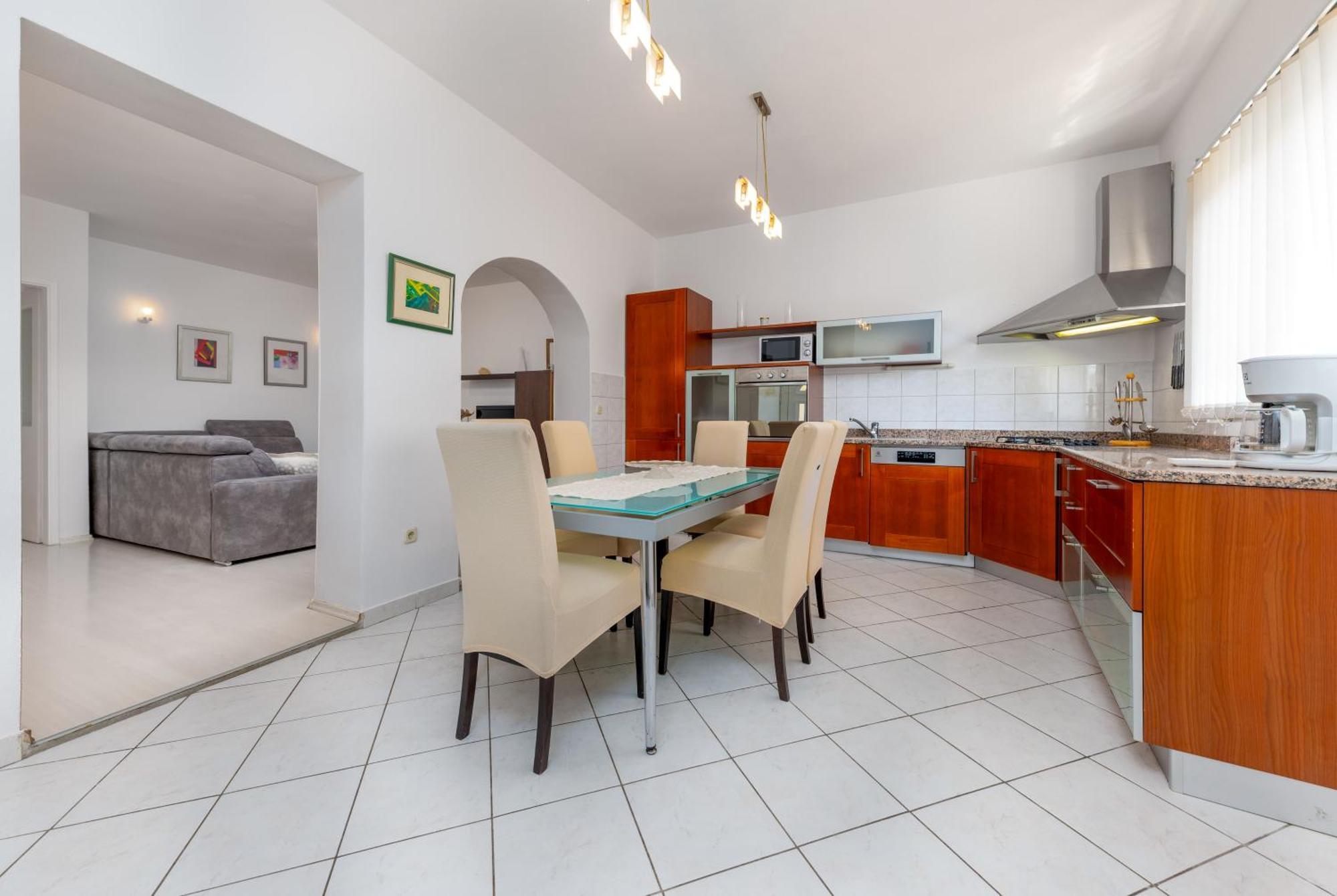 Apartments Gisela Makarska Bilik gambar